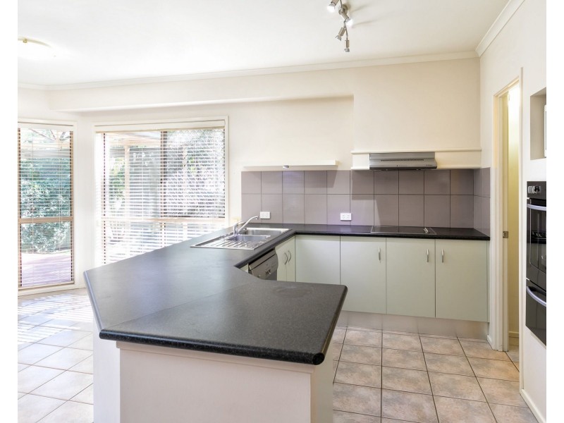 6 Irene Court, Redland Bay QLD 4165