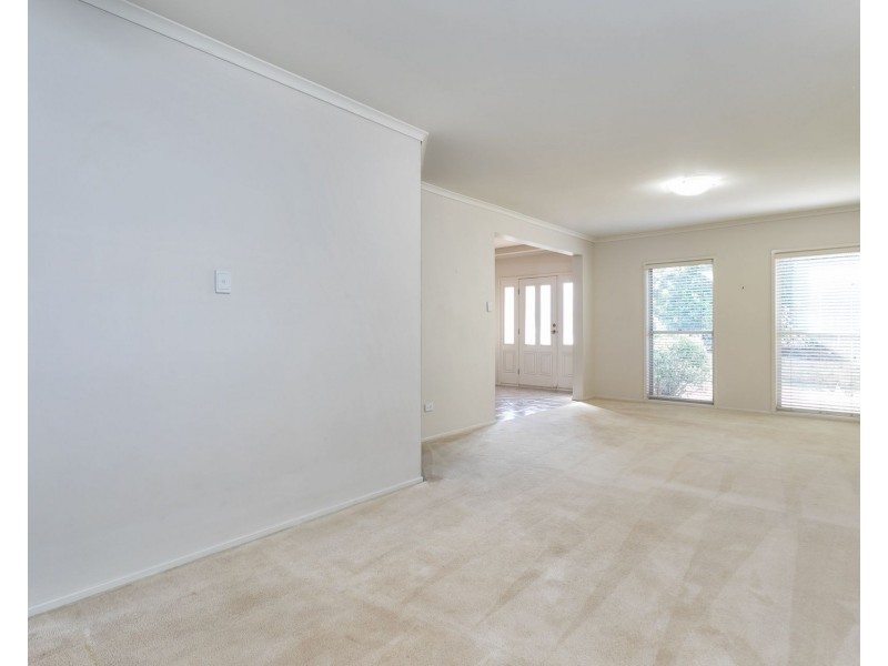 6 Irene Court, Redland Bay QLD 4165