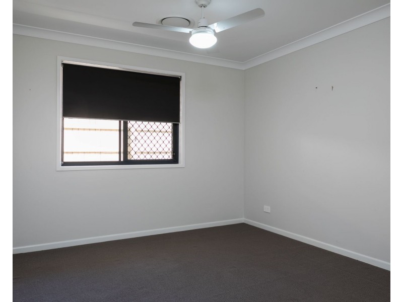 48 Spinnaker Circuit, Redland Bay QLD 4165