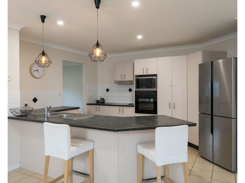 38 Bedarra Street, Redland Bay QLD 4165