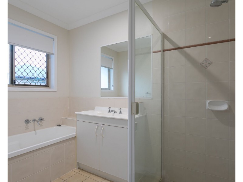 38 Bedarra Street, Redland Bay QLD 4165