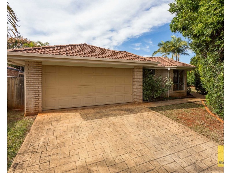 12 Westburn Court, Redland Bay QLD 4165