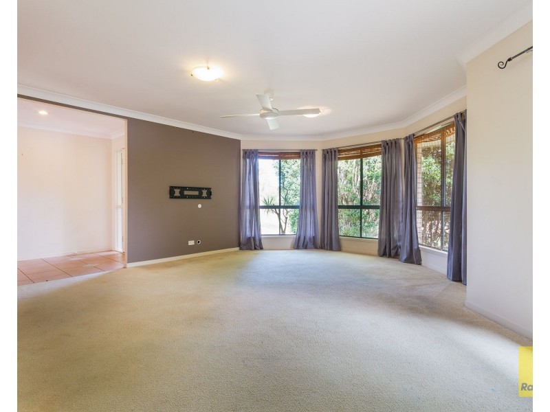 12 Westburn Court, Redland Bay QLD 4165