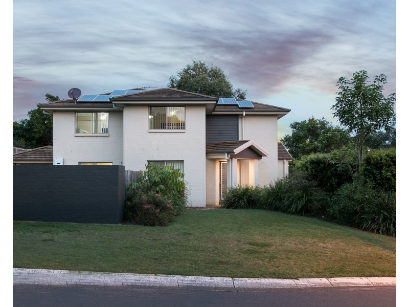 2 Shaw Place, Redland Bay QLD 4165