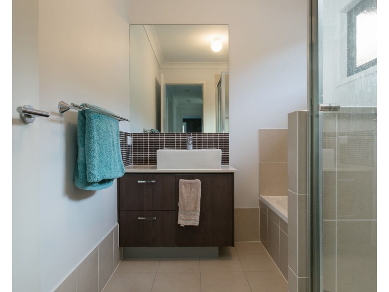 2 Maculata Close, Mount Cotton QLD 4165