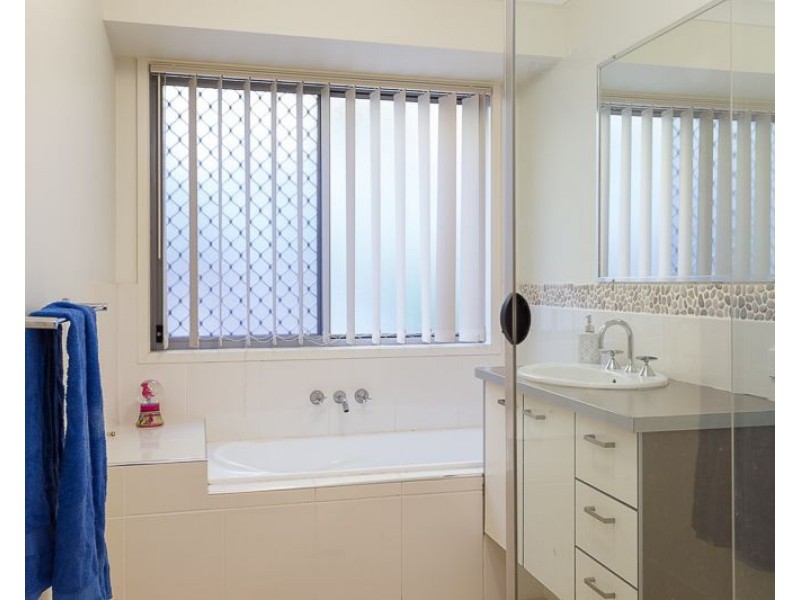 59 Pelorus Street, Redland Bay QLD 4165