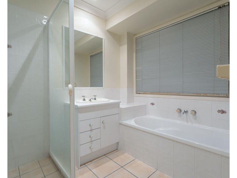 2 Glenbrook Avenue, Victoria Point QLD 4165