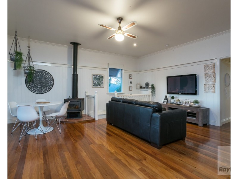 32 Haig Road, Birkdale QLD 4159