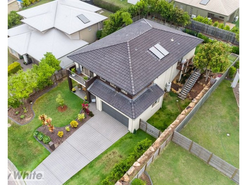 10 Aqua Crescent, Redland Bay QLD 4165