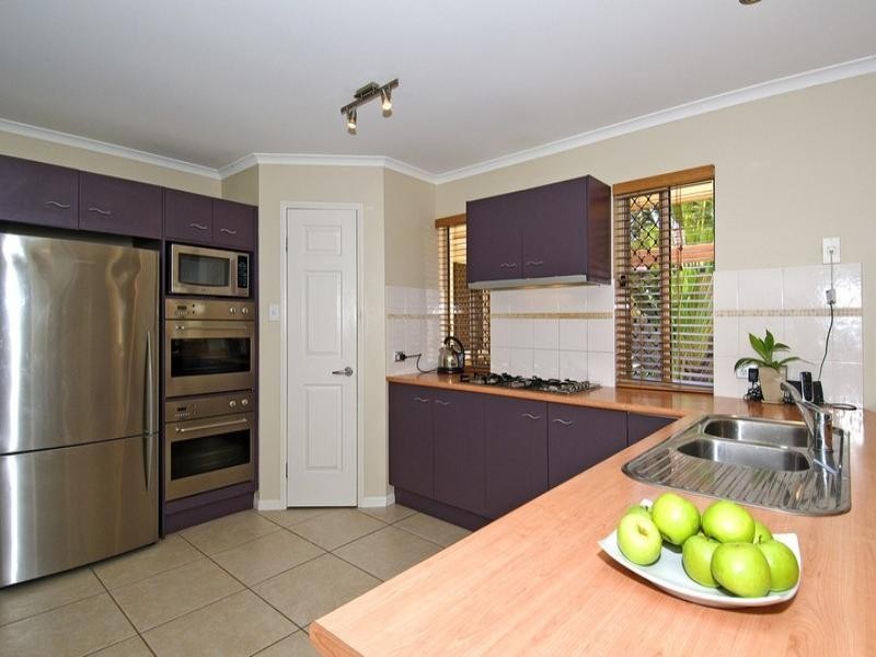 13 Kimbolton Drive, Redland Bay QLD 4165