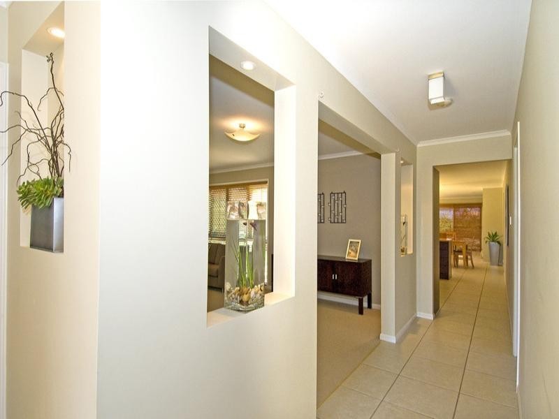 13 Kimbolton Drive, Redland Bay QLD 4165