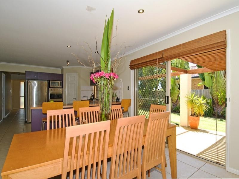 13 Kimbolton Drive, Redland Bay QLD 4165