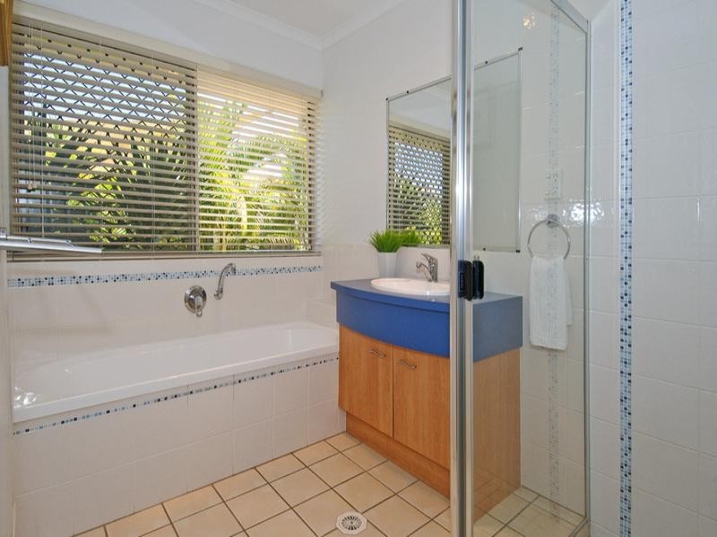 13 Kimbolton Drive, Redland Bay QLD 4165