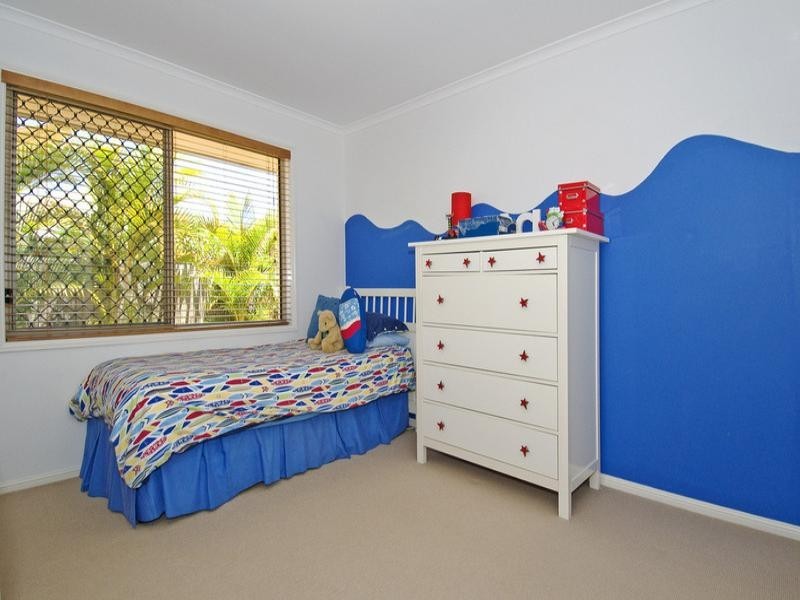 13 Kimbolton Drive, Redland Bay QLD 4165