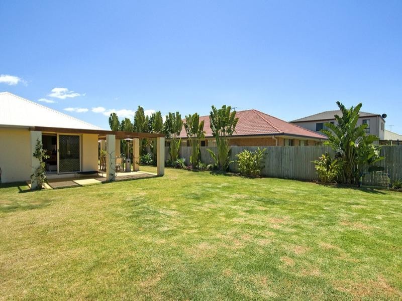 13 Kimbolton Drive, Redland Bay QLD 4165