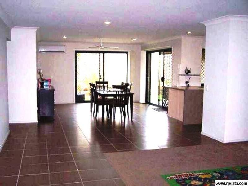 50 Azure Avenue, Redland Bay QLD 4165