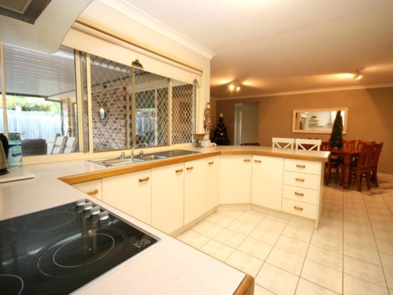 23 Redgrove Avenue, Wellington Point QLD 4160