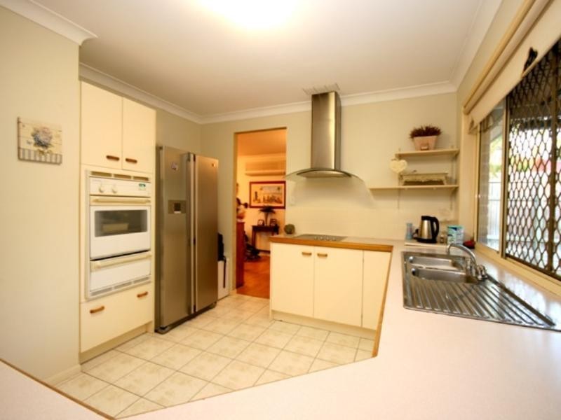 23 Redgrove Avenue, Wellington Point QLD 4160