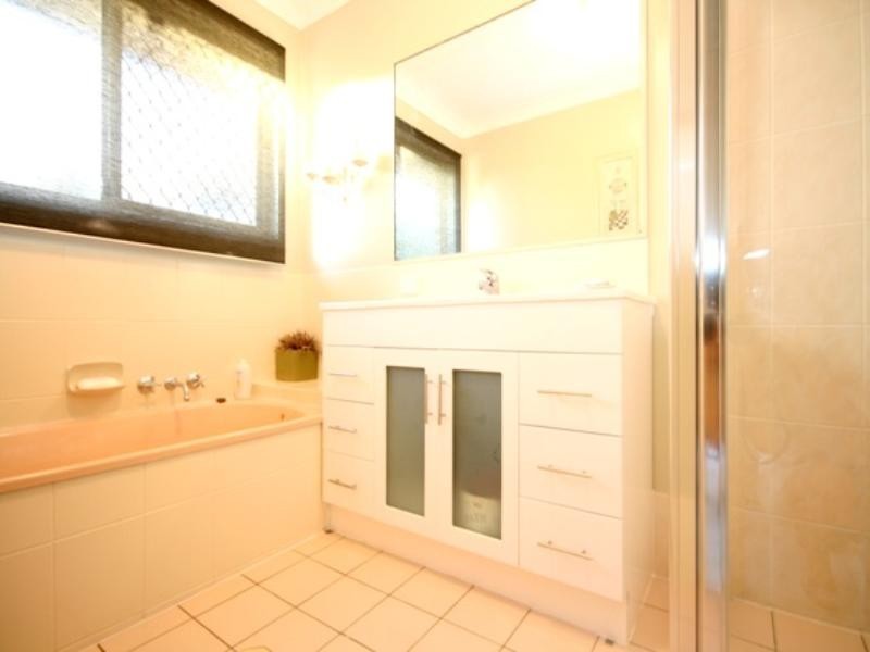 23 Redgrove Avenue, Wellington Point QLD 4160