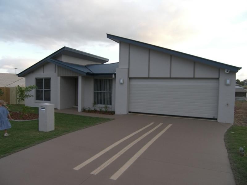 4 Pentecost Place, Redland Bay QLD 4165