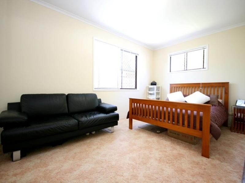 220 Mill Street, Redland Bay QLD 4165