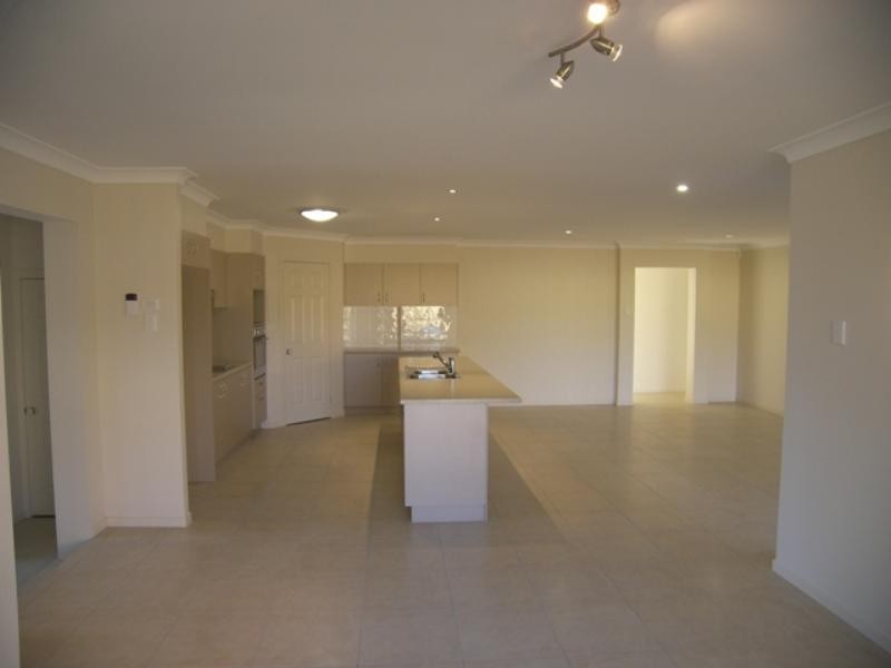 25 Coachwood Street, Redland Bay QLD 4165