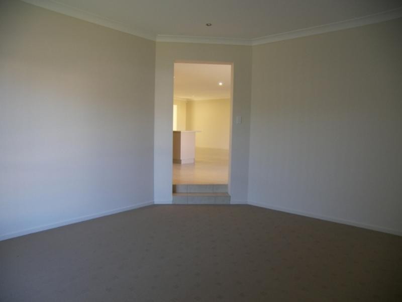 25 Coachwood Street, Redland Bay QLD 4165