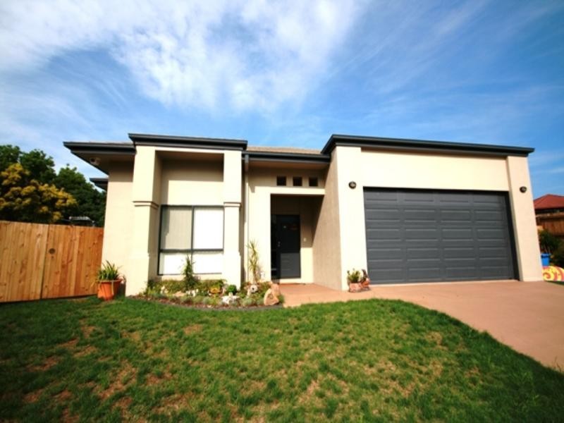4 Stella Court, Redland Bay QLD 4165