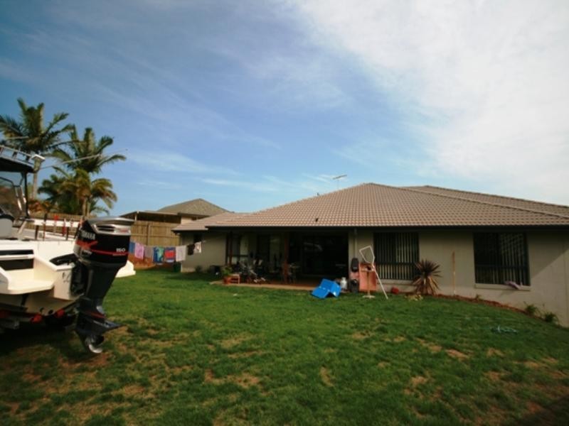 4 Stella Court, Redland Bay QLD 4165