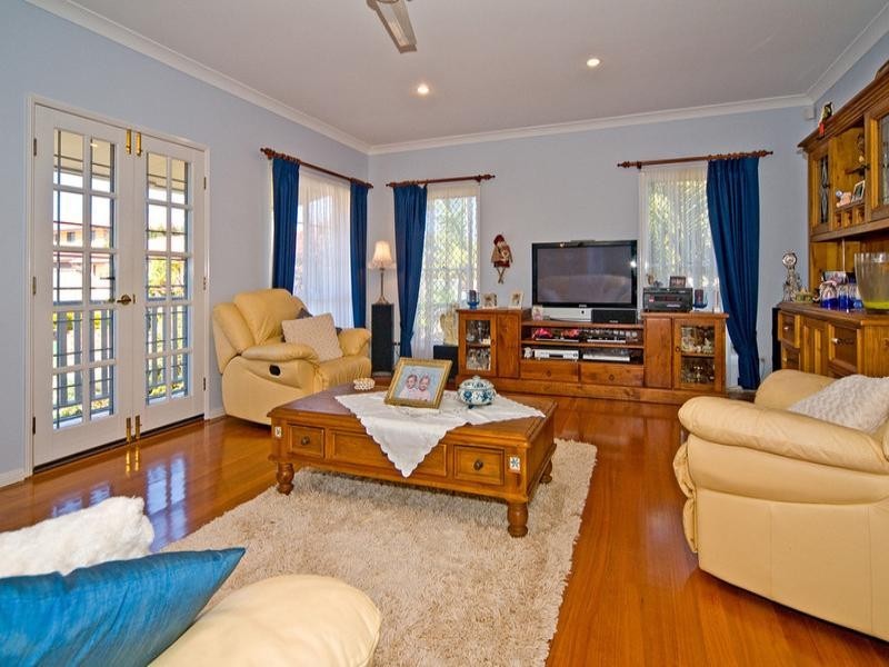 5 Braemar Court, Redland Bay QLD 4165