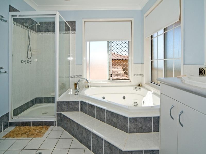 5 Braemar Court, Redland Bay QLD 4165