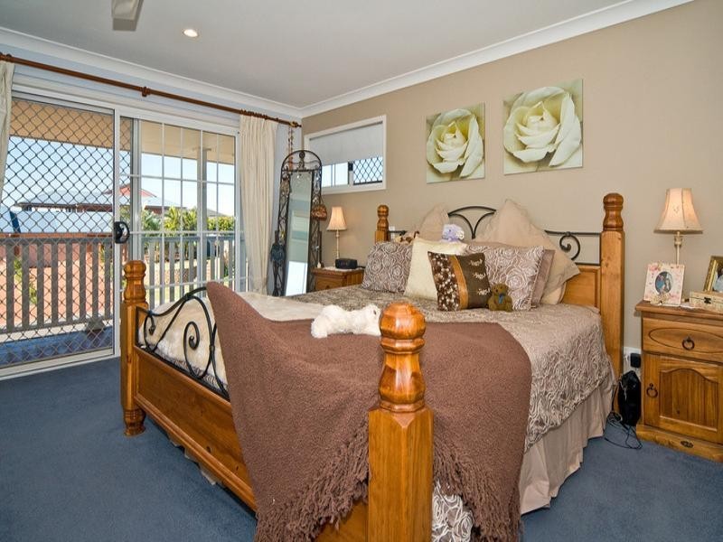 5 Braemar Court, Redland Bay QLD 4165