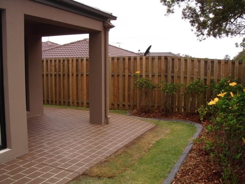 43 Aqua Crescent, Redland Bay QLD 4165