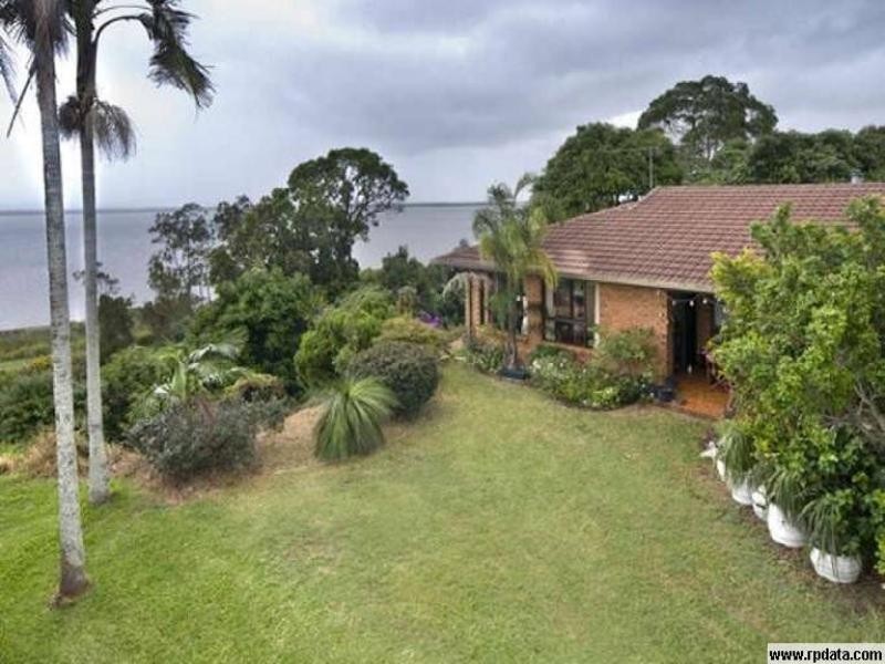 24 Wilson Esplande, Redland Bay QLD 4165