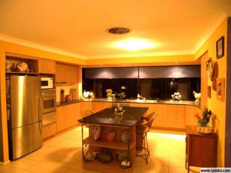 10 Habitat Drive, Redland Bay QLD 4165