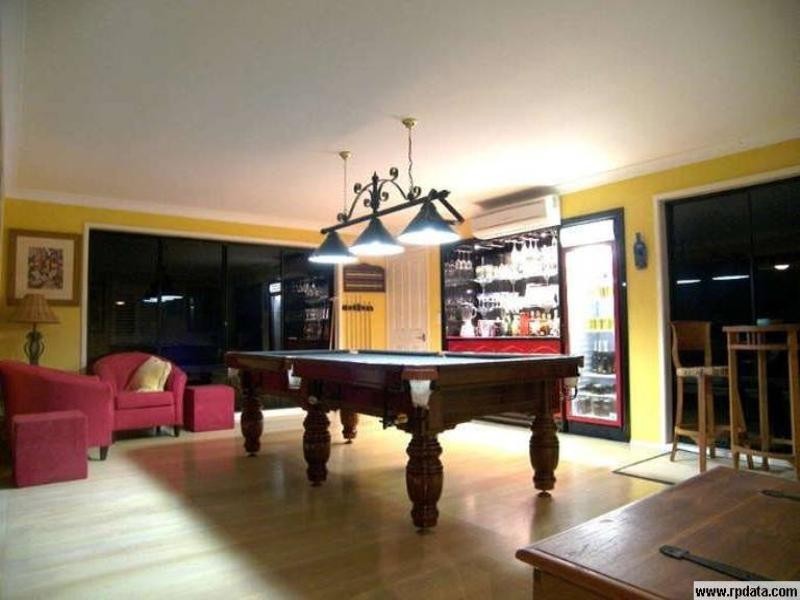 10 Habitat Drive, Redland Bay QLD 4165