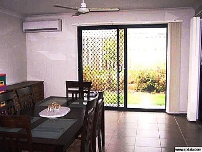 50 Azure Avenue, Redland Bay QLD 4165