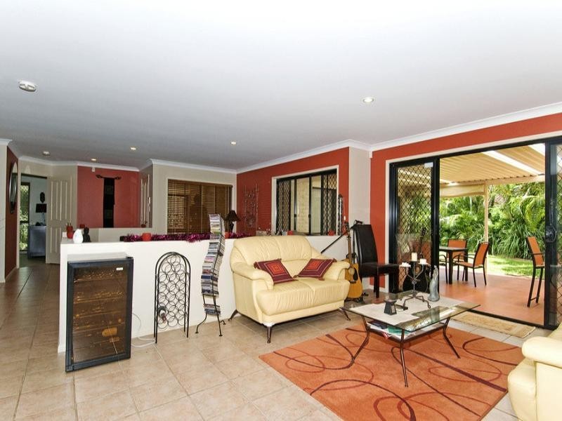 52 The Boulevard, Redland Bay QLD 4165