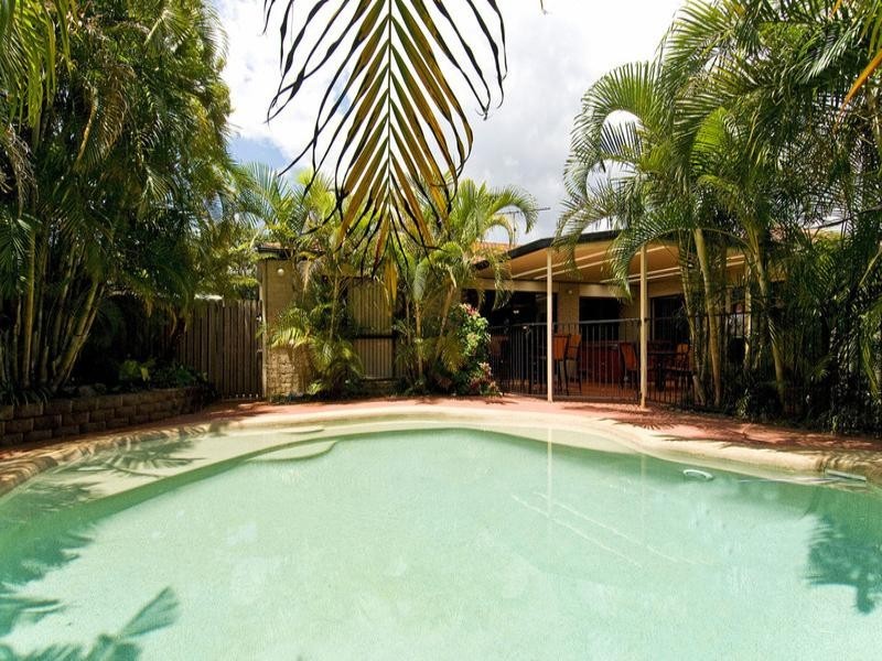 52 The Boulevard, Redland Bay QLD 4165