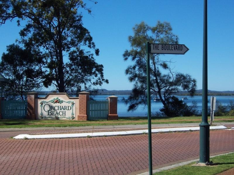 52 The Boulevard, Redland Bay QLD 4165