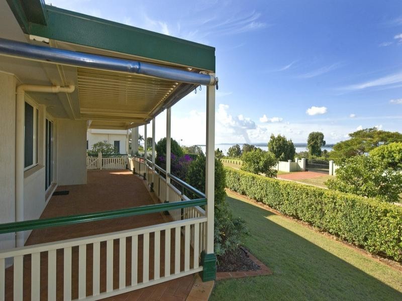 1 Wilohurst Drive, Redland Bay QLD 4165