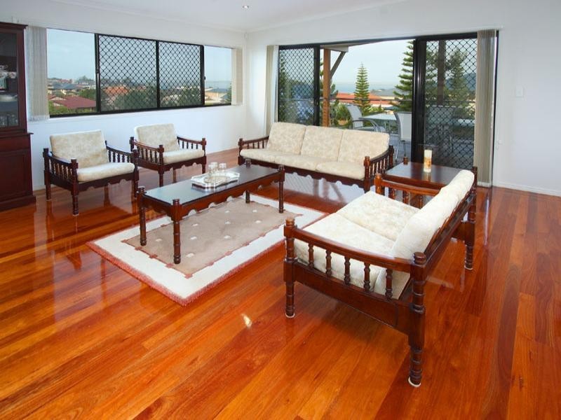 8 Torquay Road, Redland Bay QLD 4165