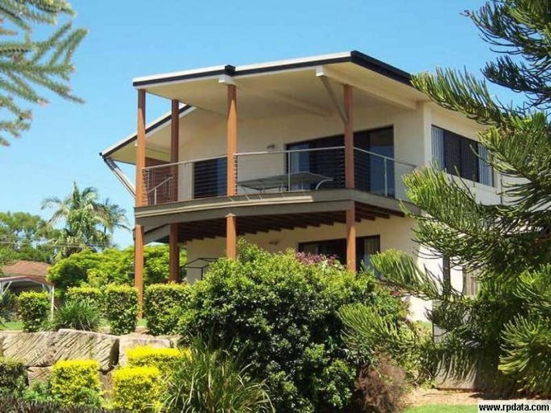 8 Torquay Road, Redland Bay QLD 4165