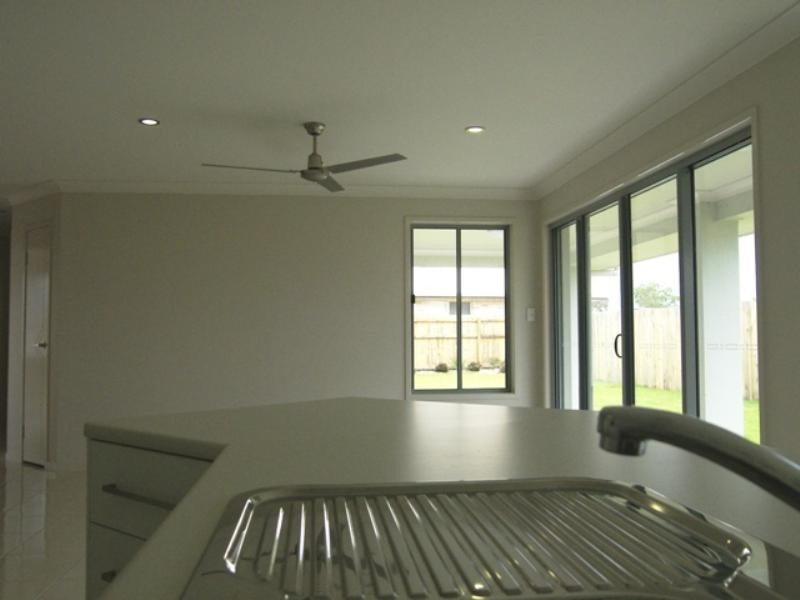21 Coachwood Street, Redland Bay QLD 4165