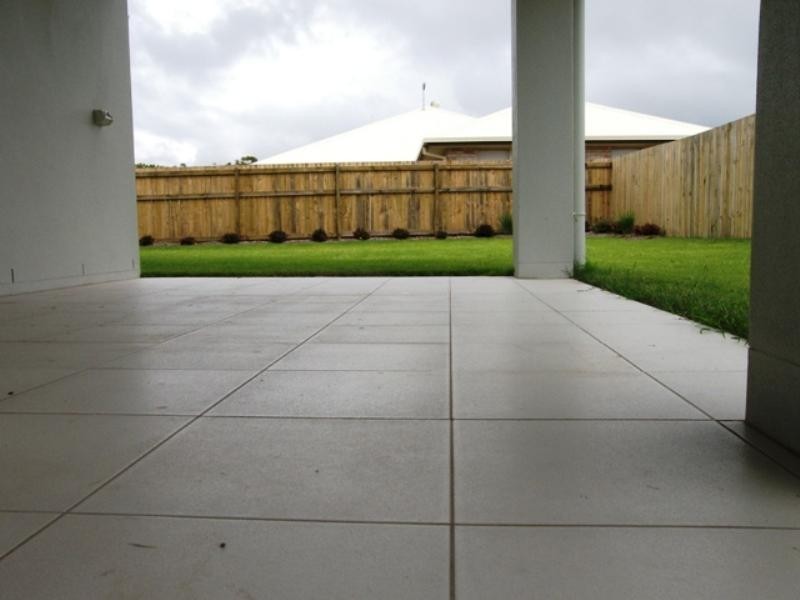 21 Coachwood Street, Redland Bay QLD 4165