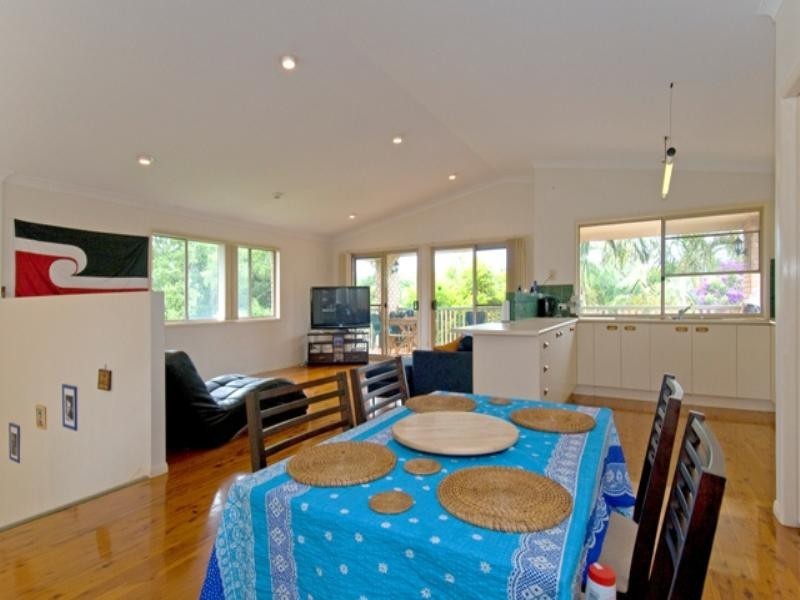 14 Dart Street, Redland Bay QLD 4165