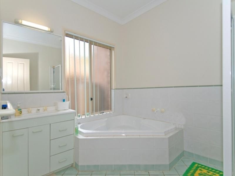 14 Dart Street, Redland Bay QLD 4165