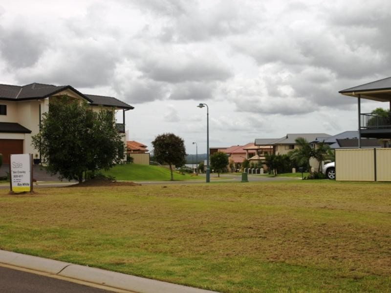 35 Kimbolton Drive, Redland Bay QLD 4165