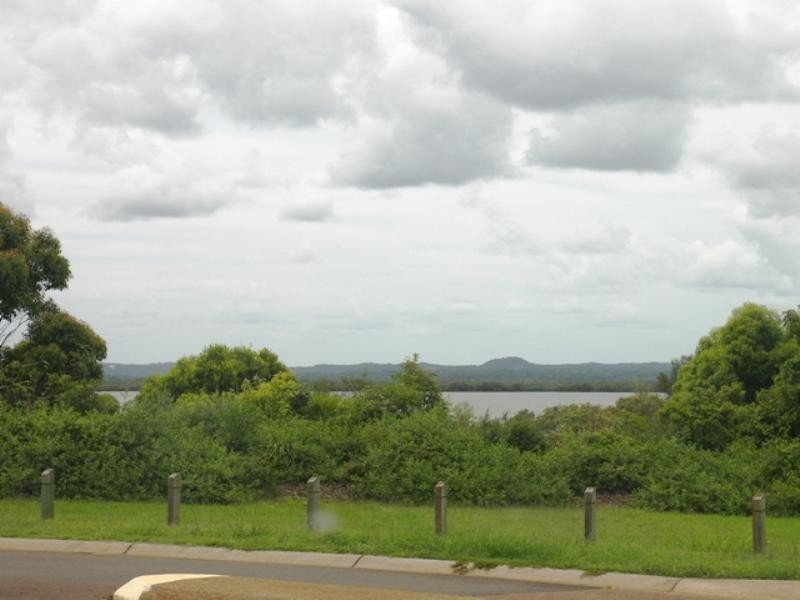 35 Kimbolton Drive, Redland Bay QLD 4165