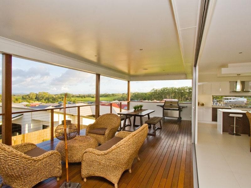 35 Cypress Street, Redland Bay QLD 4165